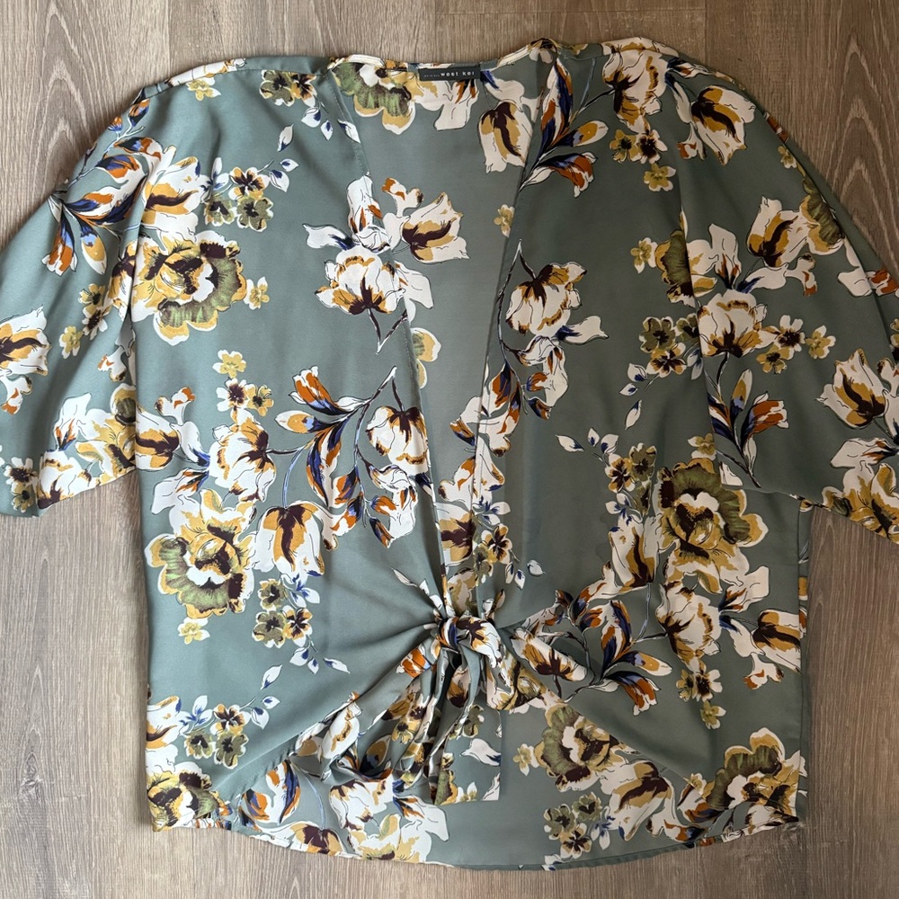 West Kei Green Floral Tie-Front Blouse